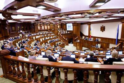 Парламент Молдавии одобрил перевод денег «Газпрому»