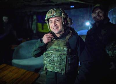 Раскрыт план Зеленского по вводу военного положения на Украине