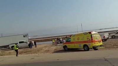 Видео: мужчина упал с машиной в Мертвое море и погиб
