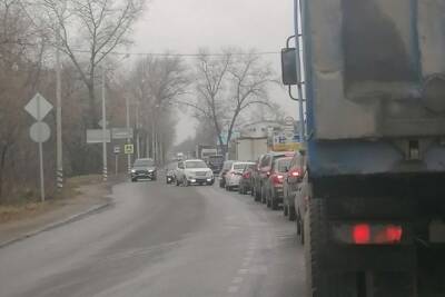 В Брянске после ДТП возникла пробка на Речной улице