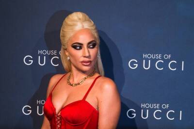 Все образы Леди Гаги в мировом турне фильма "Дом Gucci"