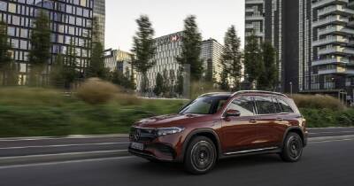 В Украине представлен семиместный электрокроссовер Mercedes-Benz: характеристики и цены
