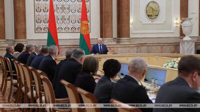 Лукашенко: обновленная Конституция Беларуси создается не под действующих Президента и власть