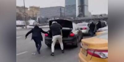 В Москве трое приезжих угнали такси ради пранка и получили по 3,5 года заключения