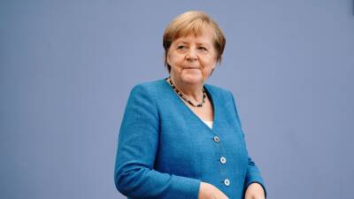 Меркель призвала «оставаться открытыми для диалога» в вопросе украинского урегулирования