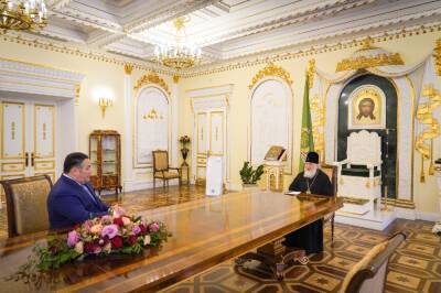 Святейший Патриарх Кирилл провел встречу с Губернатором Тверской области Игорем Руденей в Даниловом монастыре в Москве