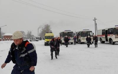 Авария на шахте в РФ: погибли трое спасателей, у шахтеров кончился кислород - korrespondent.net - Россия - Украина - Белово