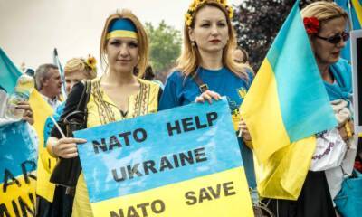 Захарова: В ЕС знают, что приём Украины в НАТО дестабилизирует...