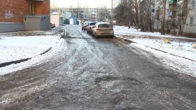 Пензенцы начали жаловаться на необработанные ледяные дороги