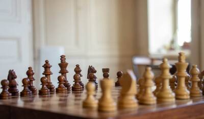 Непомнящий в первой партии чемпионата мира по шахматам сыграет белыми фигурами
