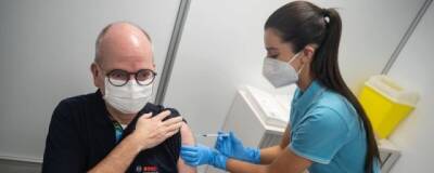 Гинцбург отметил высокую эффективность совместного применения вакцин от ковида и гриппа