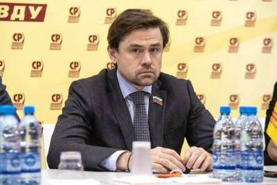 Новосибирский депутат Госдумы Аксёненко выступил за индексацию пенсий работающим пенсионерам