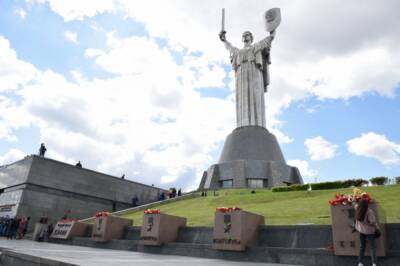 В Киеве хотят реконструировать памятник «Родина-мать»
