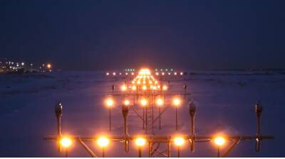 В Новом Уренгое завершили ремонт взлетно-посадочной полосы аэропорта