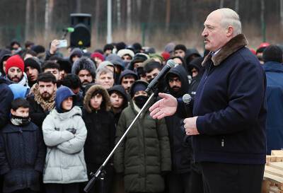 Лукашенко отказался насильно выдворять беженцев