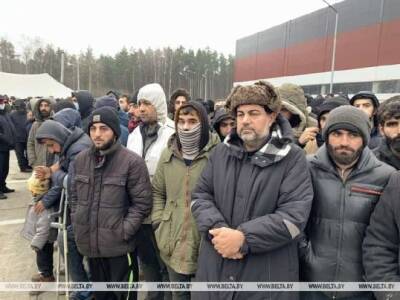Лица мигрантов, к которым приехал Лукашенко. Фотофакт