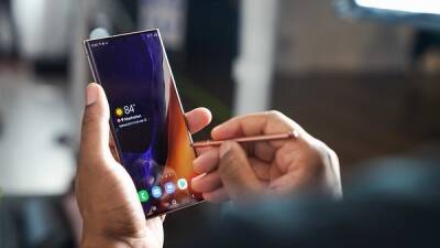 Samsung своими руками убивает легендарную серию смартфонов