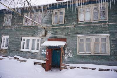 В столице Коми еще выявлены факты недобросовестного содержания кровель домов