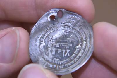 Смоленскому музею передали редкую монету времен княгини Ольги