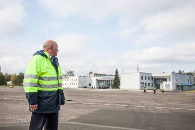 Псковский аэропорт обслужил 100-тысячного пассажира и подарил ему путешествие