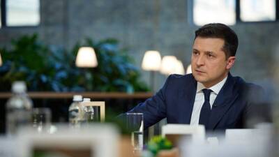 Зеленский пожаловался на невозможность отдохнуть в Киеве из-за СМИ