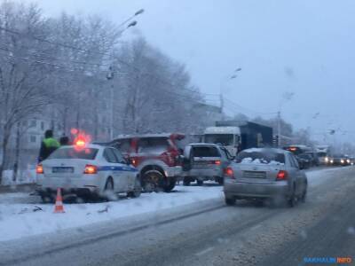 Утро в Южно-Сахалинске началось с дорожных аварий