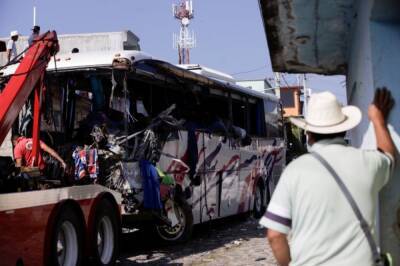 Число погибших в ДТП с участием автобуса в Мексике возросло до 21