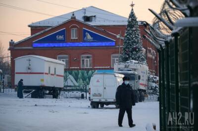 Главврач кемеровской больницы прокомментировал состояние выжившего при ЧП на «Листвяжной» спасателя