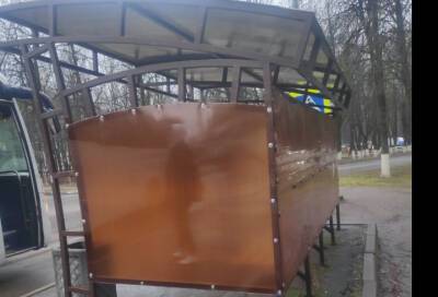 В Сланцах привели в порядок остановки, поврежденные вандалами