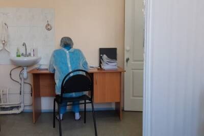 Медоборудование и мебель начали завозить в новый саратовский инфекционный центр