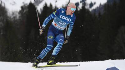 Иво Нисканен выиграл лыжную гонку на 15 км классикой на этапе КМ в Финляндии