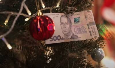 Новогодний стол ударит по карману: на сколько вырастут цены на продукты в Украине – заоблачные цифры