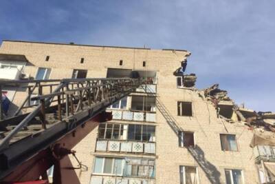 Взрыв в Николаевской области: трое пострадавших, под завалами ищут женщину