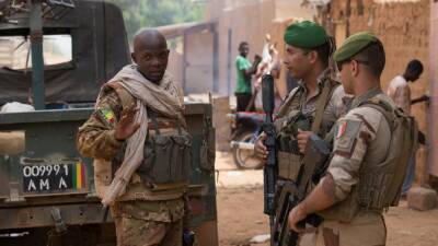 Военнослужащие армии Нигере убили двух человек во время протеста против прохода французской армии