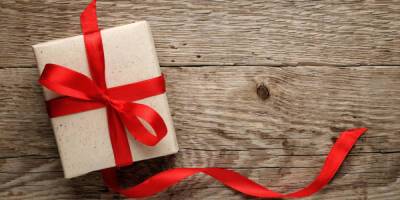 Названы 6 вещей, которые категорически нельзя принимать в дар и дарить другим
