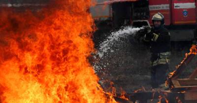 Более 40 человек эвакуировали из-за пожара в гостинице в Хабаровске