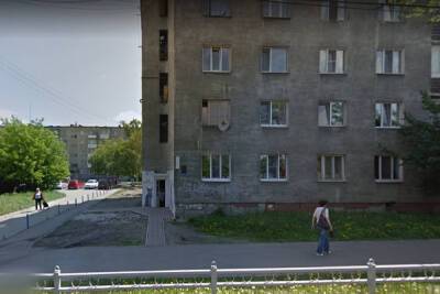 10 жильцов эвакуировали из-за задымления в многоэтажке в Екатеринбурге