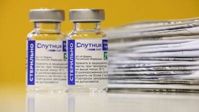 Достойный пример: Путин поучаствовал в испытании экспериментальной назальной вакцины