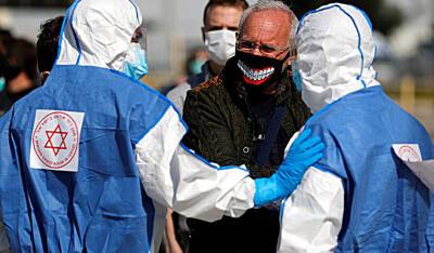 Израиль стал первой страной, закрывшей границы из-за нового штамма коронавируса «омикрон»