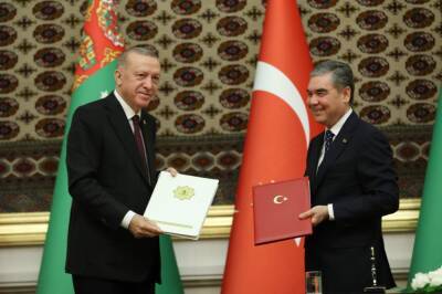 Турция и Туркменистан подписали соглашения о сотрудничестве в ряде сфер