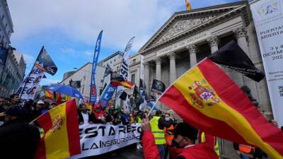 В Испании полиция протестует против плана правительства по реформированию "закона о кляпах" - unn.com.ua - Украина - Киев - Испания - Мадрид