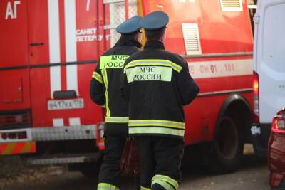 Спасатели тушили пожар в подвале доходного дома на набережной Фонтанки
