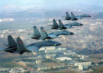 Китай направил 27 боевых самолетов в опознавательную зону ПВО Тайваня