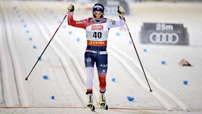 Норвежская лыжница Йохауг победила в гонке преследования на этапе Кубка мира