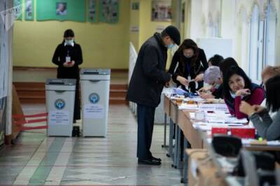 В Киргизии завершилось голосование на парламентских выборах