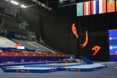 Спортсмен из Бельгии занял первое место на Всемирных соревнованиях среди возрастных групп в Баку в программе прыжков на двойном мини-батуте