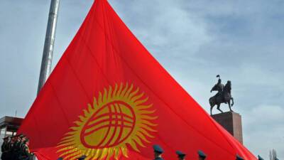 ЦИК: На парламентских выборах в Кыргызстане пятипроцентный барьер преодолевают 10 партий