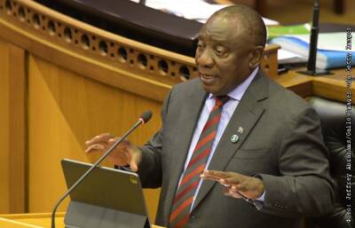 Президент ЮАР призвал отменить ограничения на авиасообщение с государствами Южной Африки