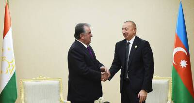 В Ашхабаде состоялась встреча Эмомали Рахмона с Ильхамом Алиевым