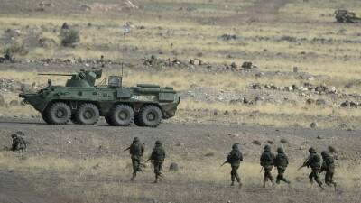 На военной базе России в Таджикистане в зимний период состоится около 40 учений